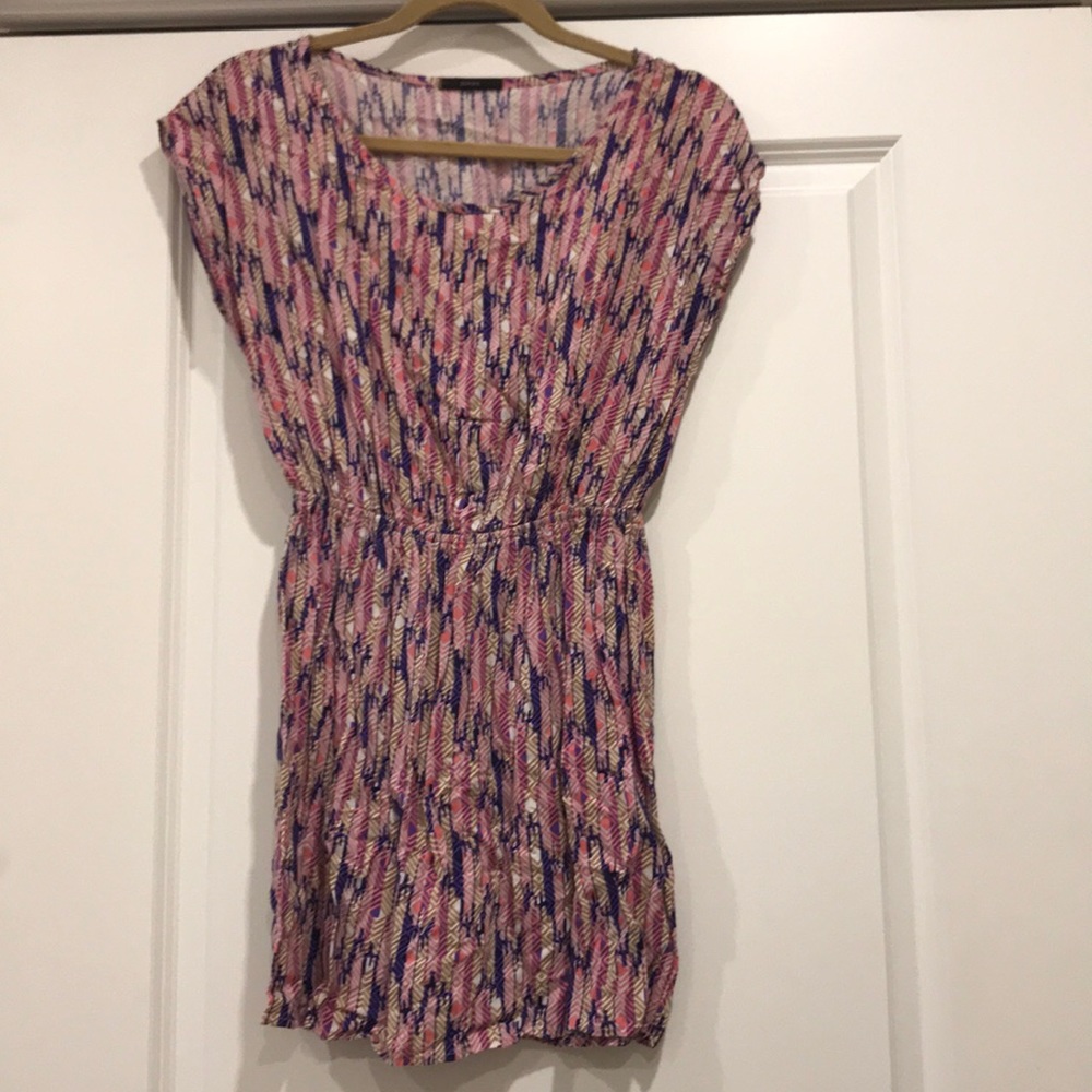 Colorful dress!